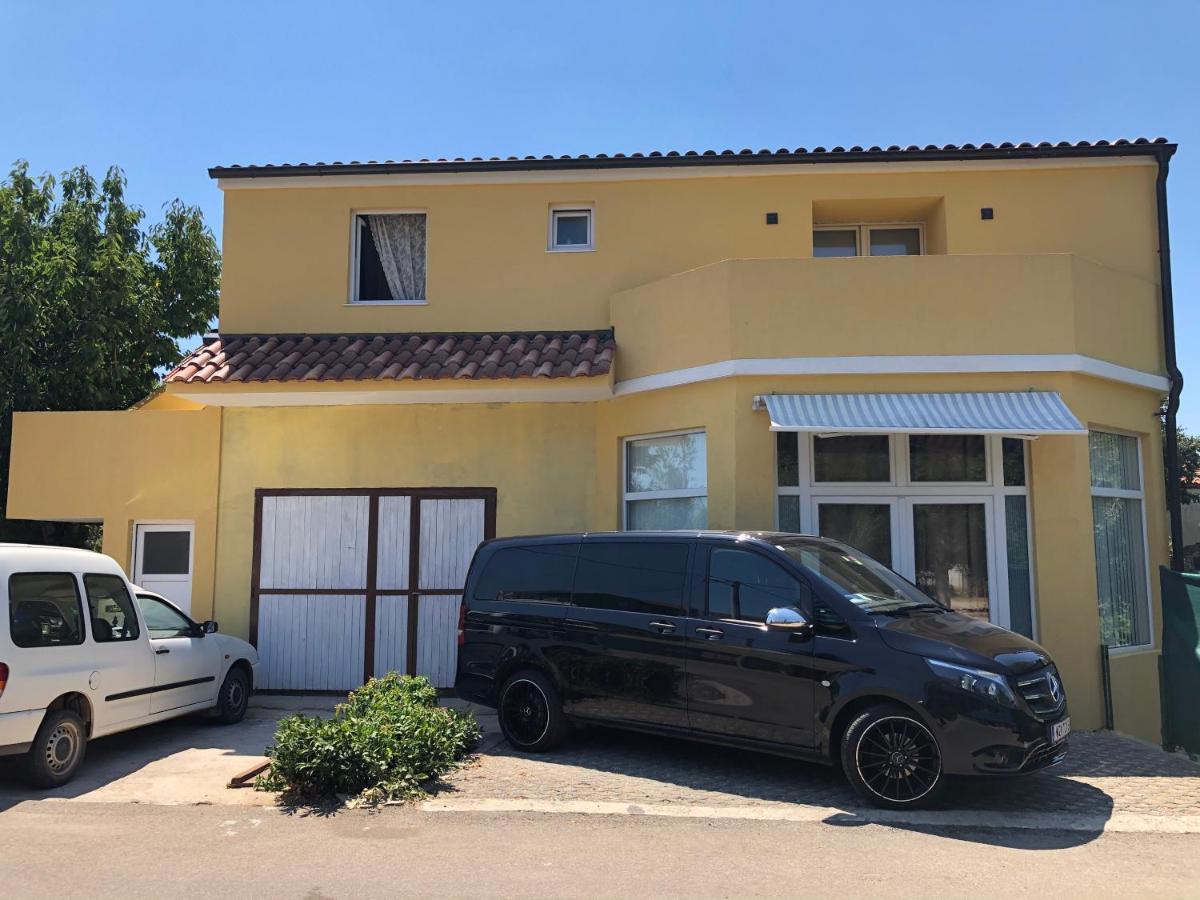 Apartmani Bm Weißenburg Exterior foto